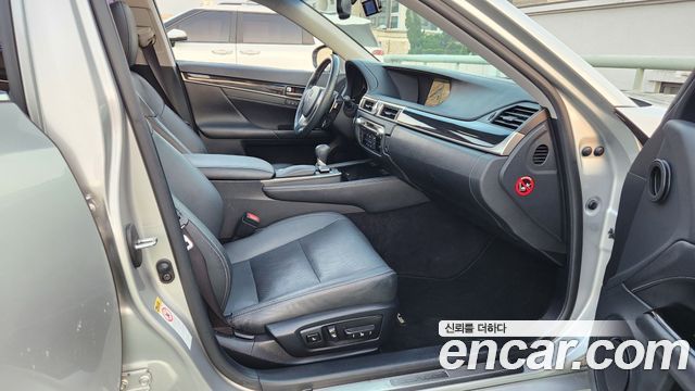 Lexus GS 2013 — photo 12