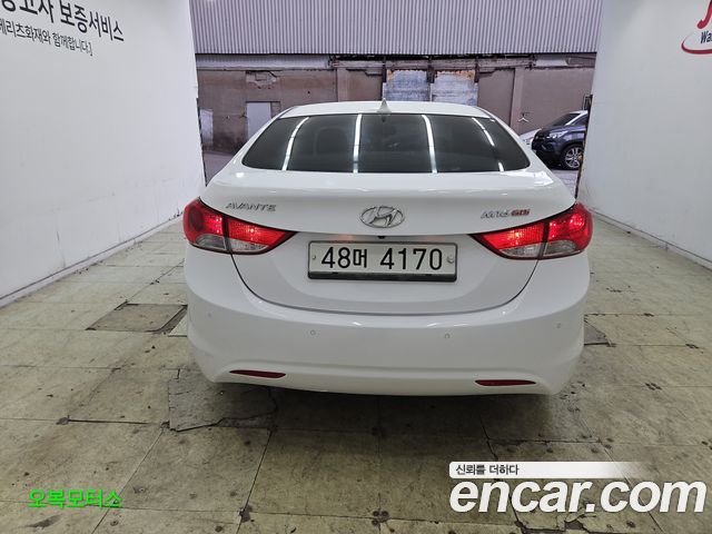 Hyundai AVANTE 2014 — photo 4