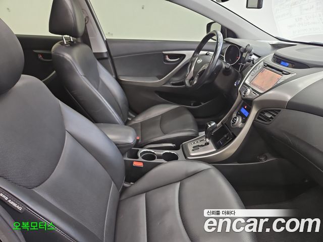 Hyundai AVANTE 2014 — photo 7