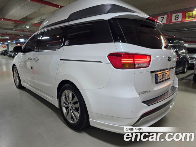 Kia Canival 2018 — photo 2