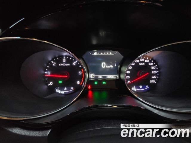 Kia Canival 2018 — photo 8