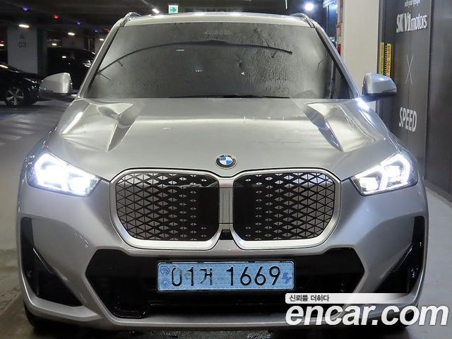 BMW iX1 2026 — photo 2