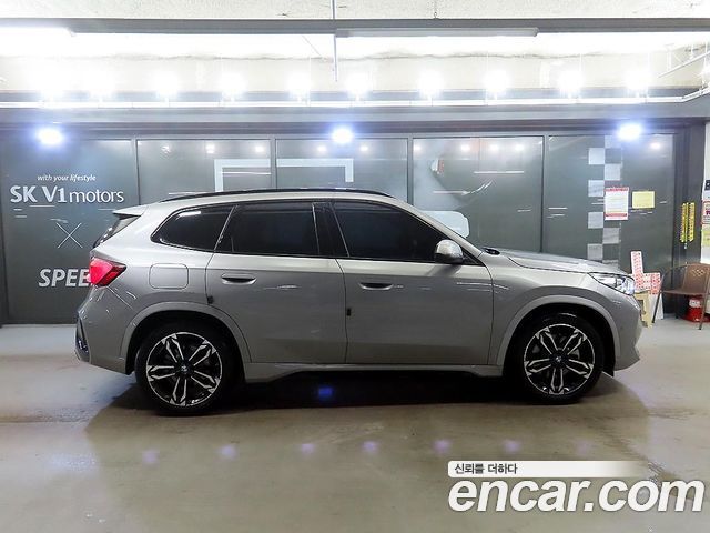 BMW iX1 2026 — photo 3
