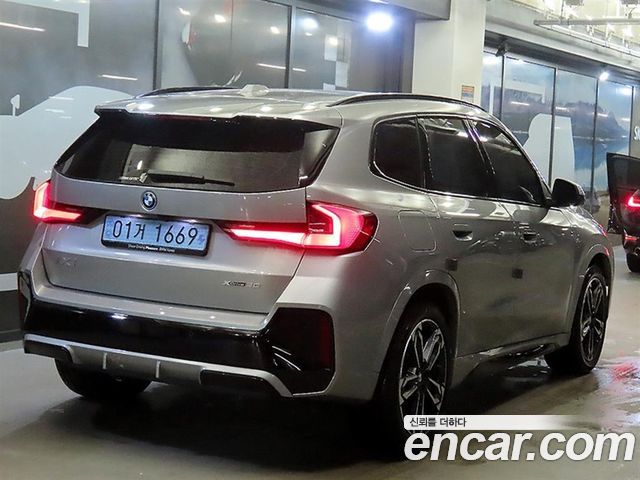 BMW iX1 2026 — photo 4