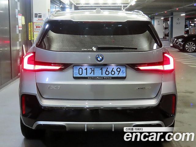 BMW iX1 2026 — photo 5