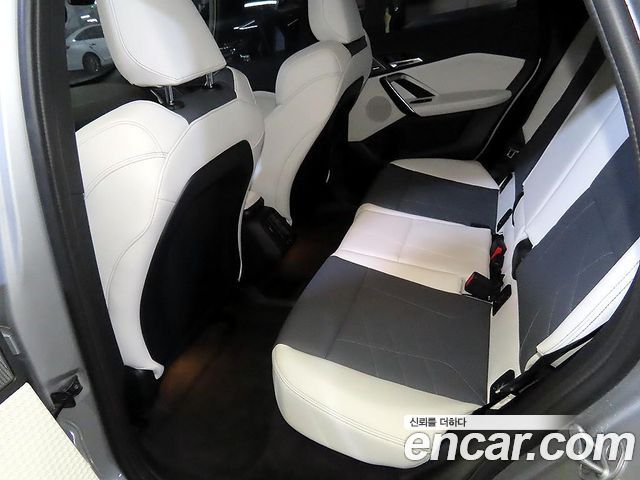 BMW iX1 2026 — photo 7
