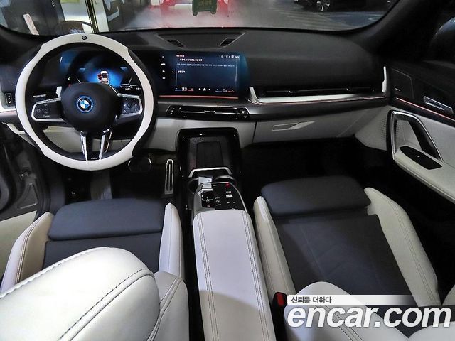 BMW iX1 2026 — photo 10
