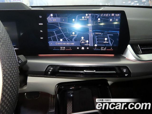 BMW iX1 2026 — photo 11