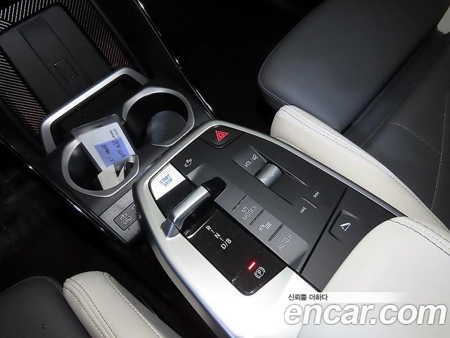BMW iX1 2026 — photo 12
