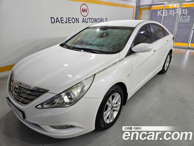 Hyundai Sonata 2010 — photo 2