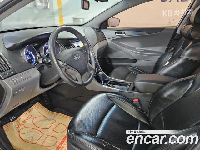 Hyundai Sonata 2010 — photo 9