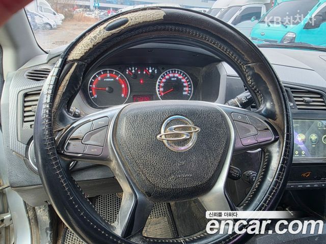 KG Mobility KORANDO 2015 — photo 12