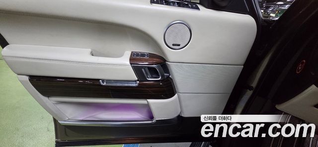 Land Rover Range Rover 2016 — photo 14