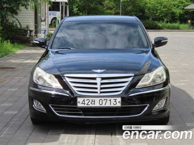 Hyundai Genesis 2013 — photo 1