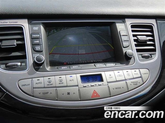 Hyundai Genesis 2013 — photo 9