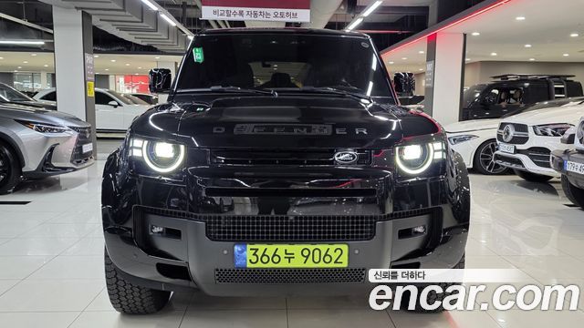 Land Rover Defender 2026 — photo 2