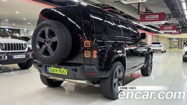 Land Rover Defender 2026 — photo 7