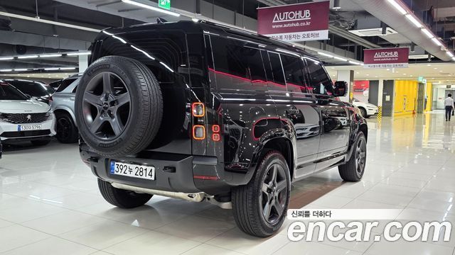 Land Rover Defender 2026 — photo 6