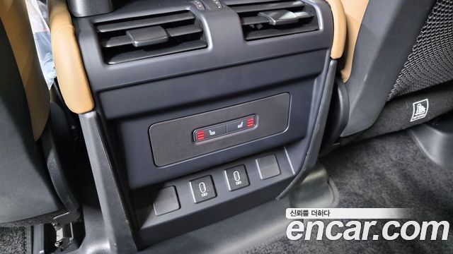 Land Rover Defender 2026 — photo 18