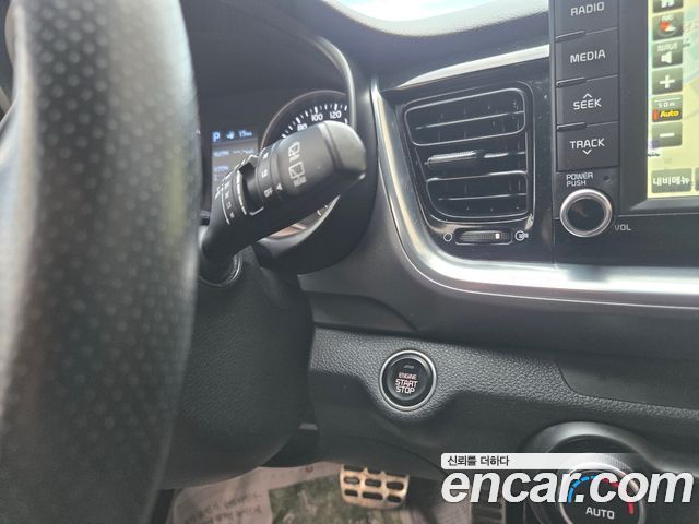 Kia Stonic 2018 — photo 18