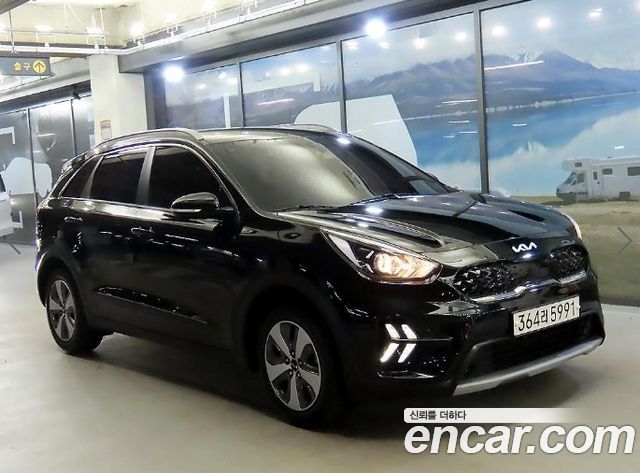 Kia Niro 2022 — photo 1
