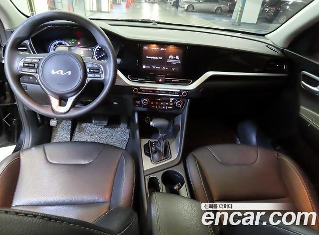Kia Niro 2022 — photo 10