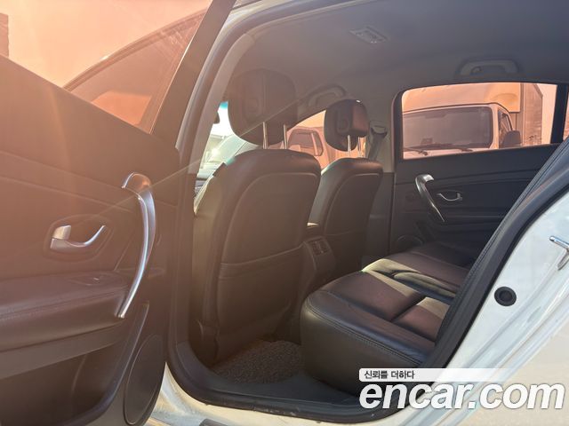 Renault Korea SM5  2010 — photo 9
