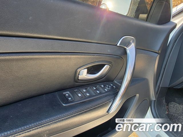 Renault Korea SM5  2012 — photo 10