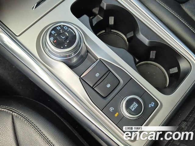 Ford Explorer 2021 — photo 8