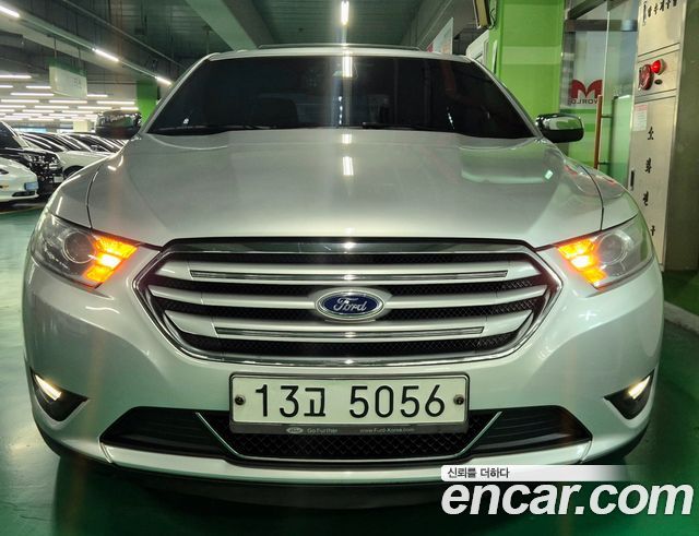 Ford Taurus 2014 — photo 3