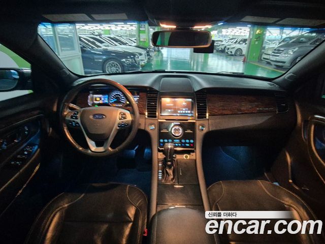 Ford Taurus 2014 — photo 7