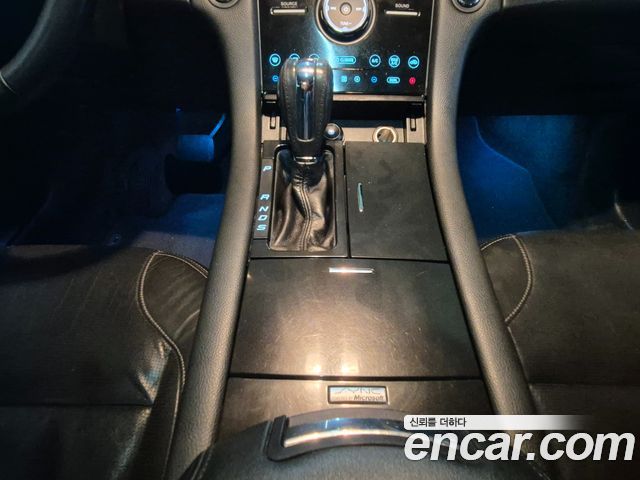 Ford Taurus 2014 — photo 9