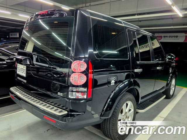 Land Rover Discovery 2014 — photo 3