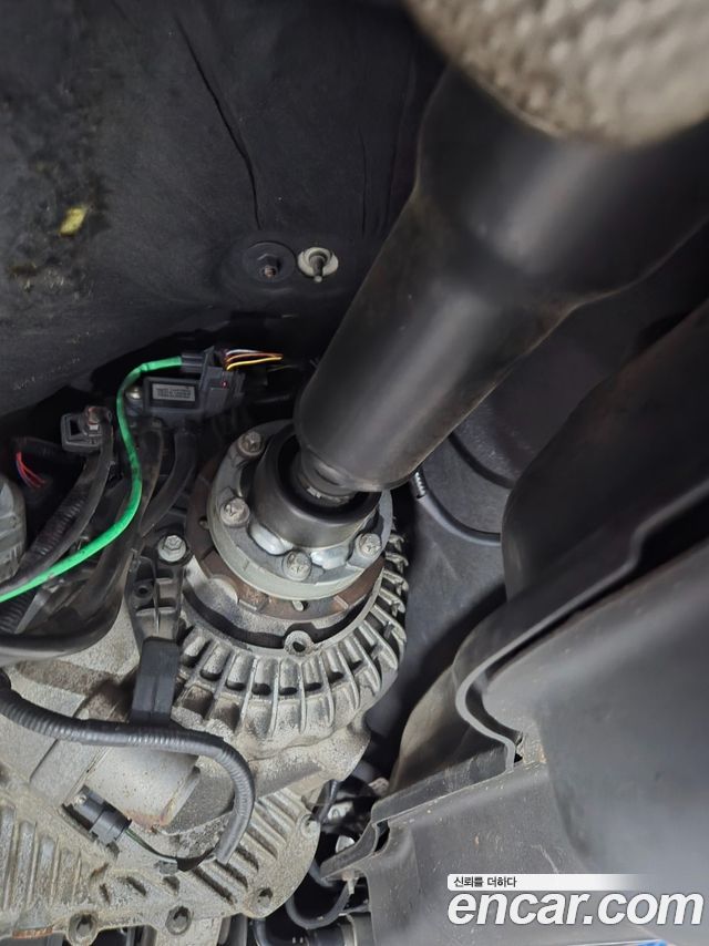 Land Rover Discovery 2014 — photo 20