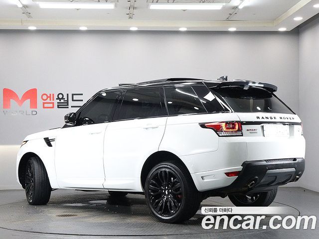 Land Rover Range Rover Sport 2017 — photo 3