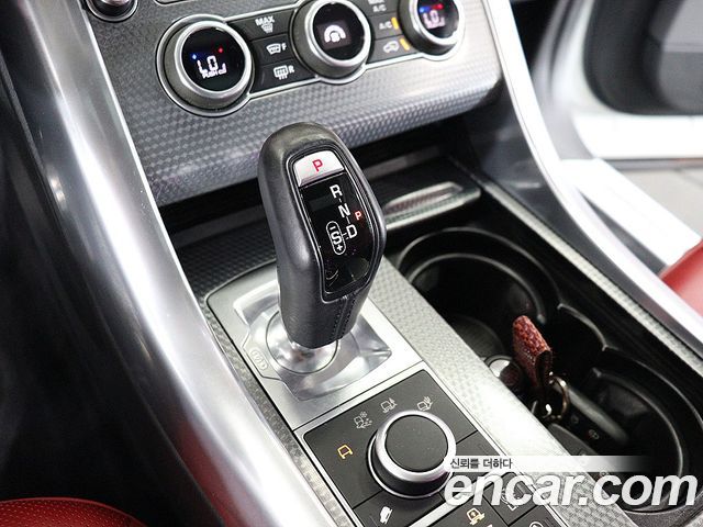 Land Rover Range Rover Sport 2017 — photo 10