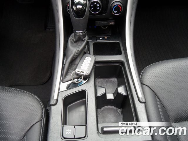 Hyundai Sonata 2013 — photo 17