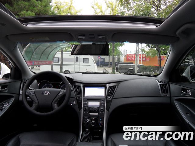 Hyundai Sonata 2013 — photo 19