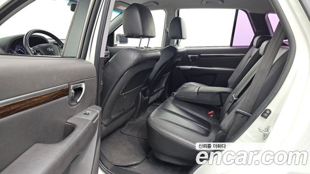 Hyundai Santafe 2011 — photo 12