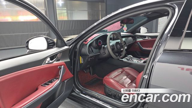 Kia Stinger 2019 — photo 10