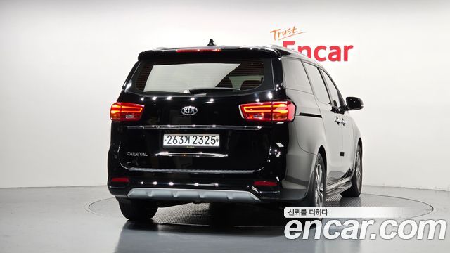 Kia Canival 2020 — photo 4
