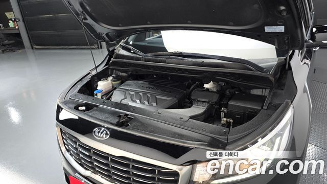 Kia Canival 2020 — photo 6