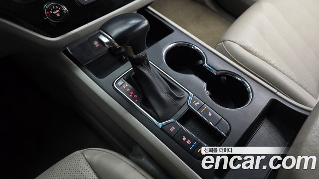 Kia Canival 2020 — photo 9