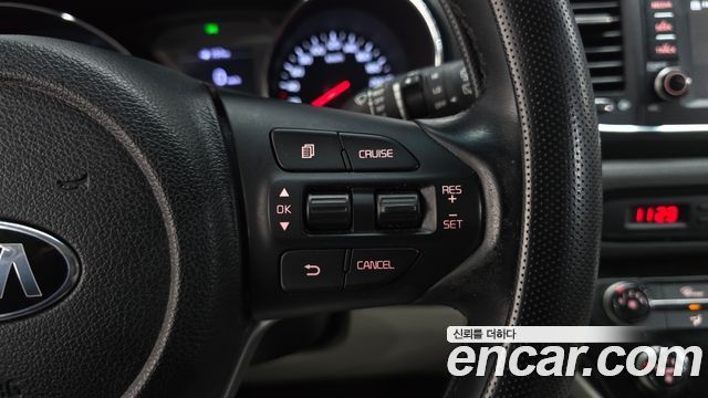 Kia Canival 2020 — photo 15