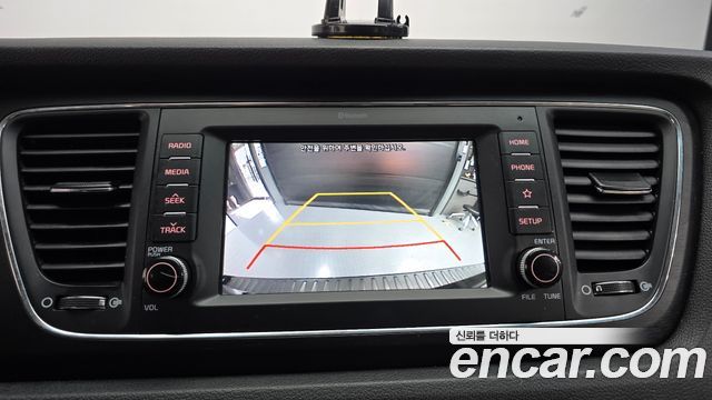 Kia Canival 2020 — photo 17