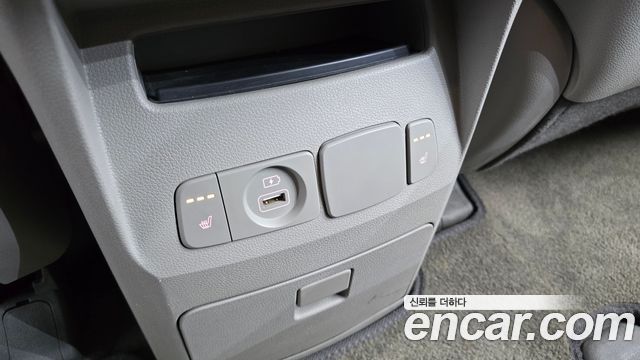 Kia Canival 2020 — photo 20