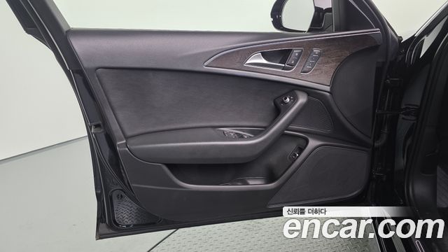 Audi A6 2018 — photo 14