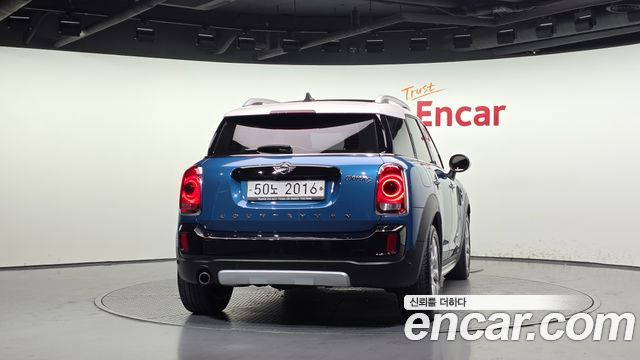 Mini Countryman 2018 — photo 4