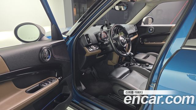 Mini Countryman 2018 — photo 10