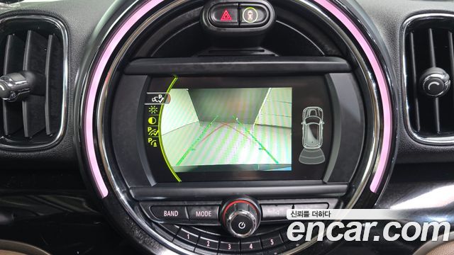 Mini Countryman 2018 — photo 14